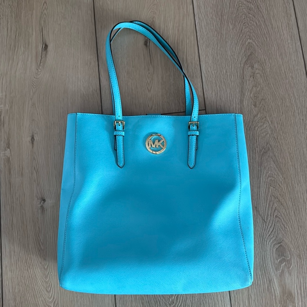 Michael Kors Jet Set Saffiano Leather Travel Tote teal blue like new condition